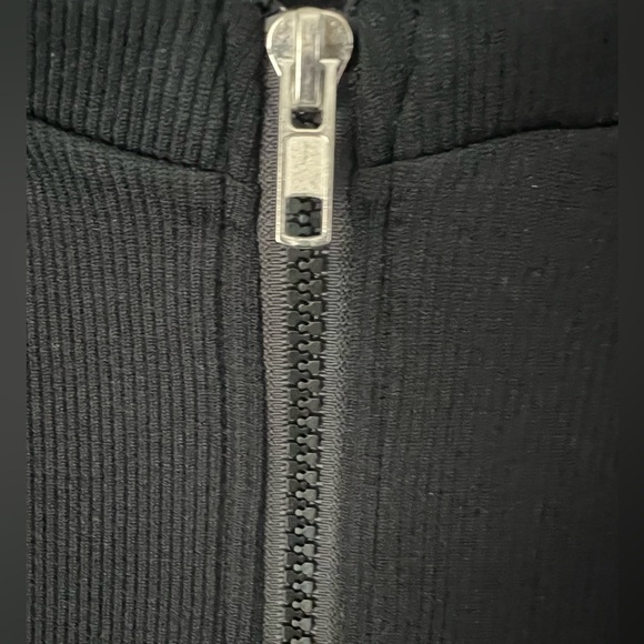 Derek Heart Top - Picture 8 of 11